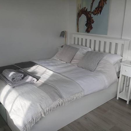 Brighton Boutique Garden Studio With Free Parking ภายนอก รูปภาพ