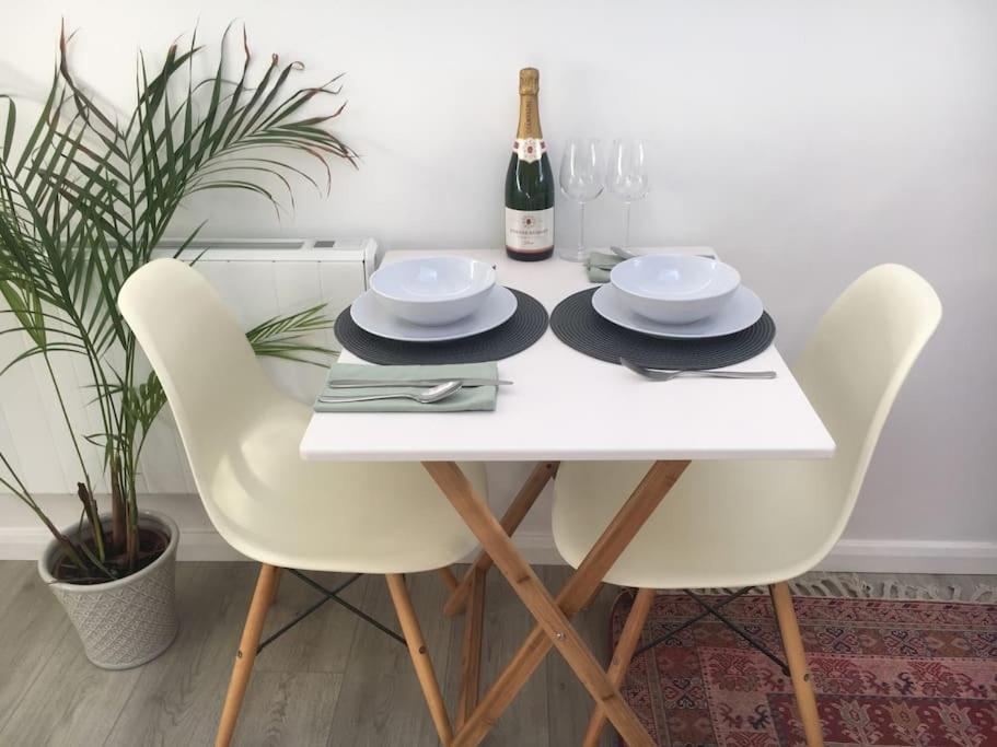 Brighton Boutique Garden Studio With Free Parking ภายนอก รูปภาพ